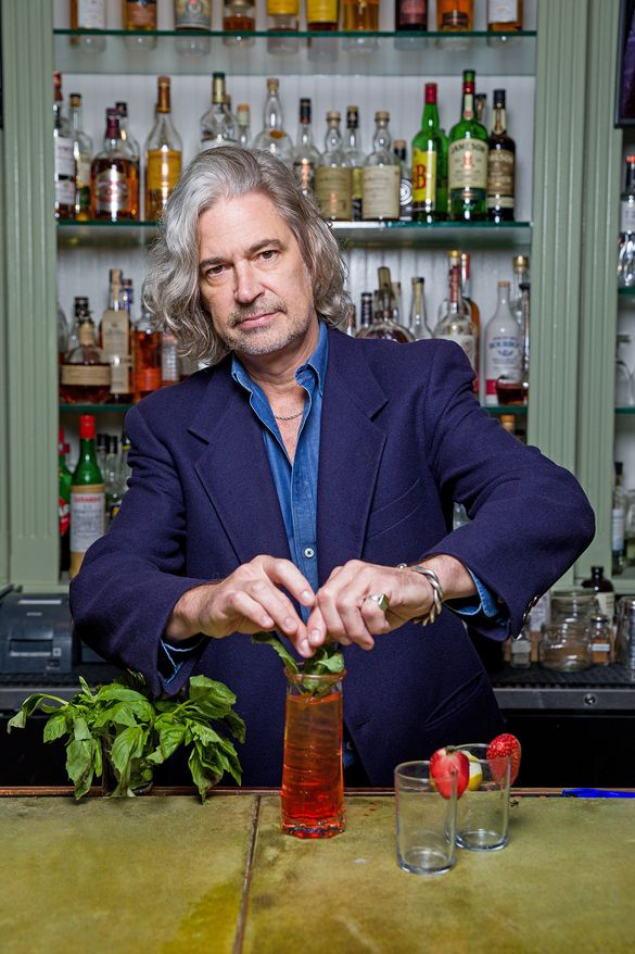 Nationally known mixologist Alan Walter is remaking City Group's bar programs Nationally known mixologist Alan Walter is remaking City Group's bar programs