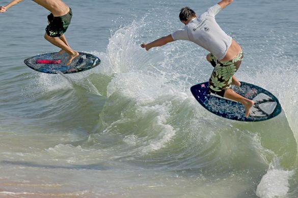 Florida Pro/Am Skimboarding Tournament draws in the top skimboard competitors from around the country. Florida Pro/Am Skimboarding Tournament draws in the top skimboard competitors from around the country.