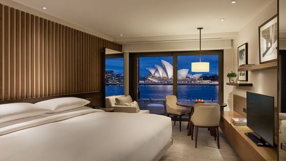King Opera View Room
